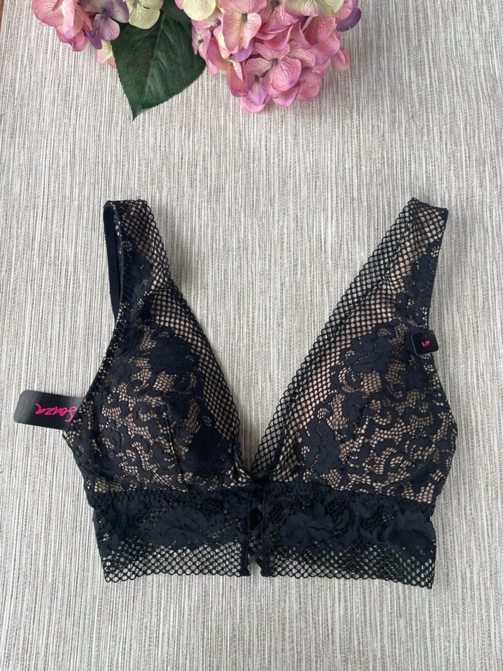 3 La Senza Lace Bralettes in Black and Cream - Women  Intimates  Size Small - Picture 10 of 13